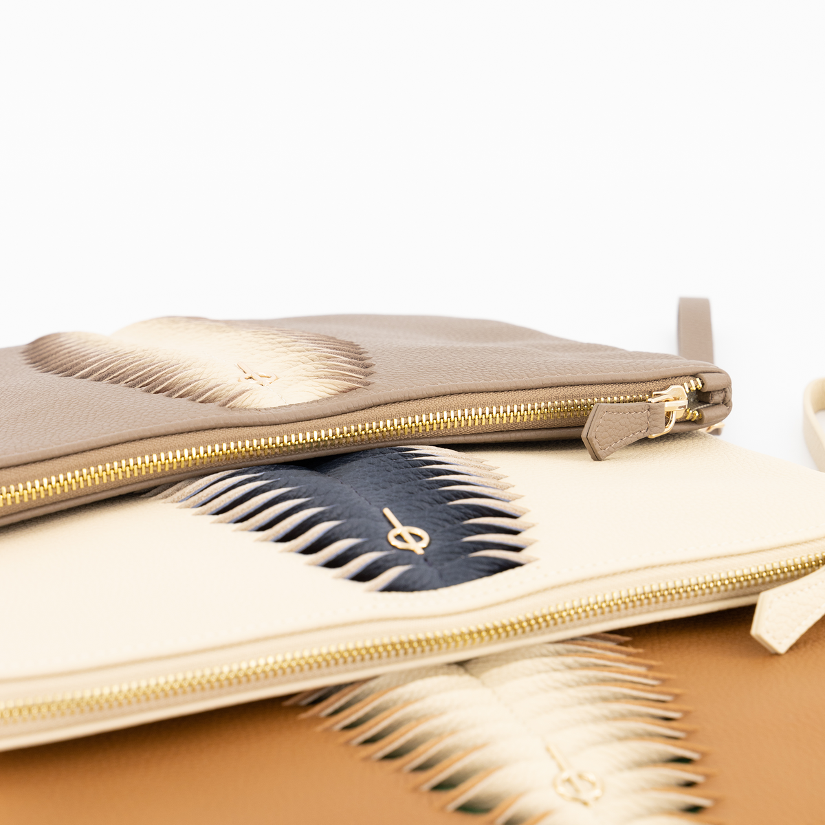Otrera-Clutch Hera Beige-Clutch-4-fleurdirect.live
