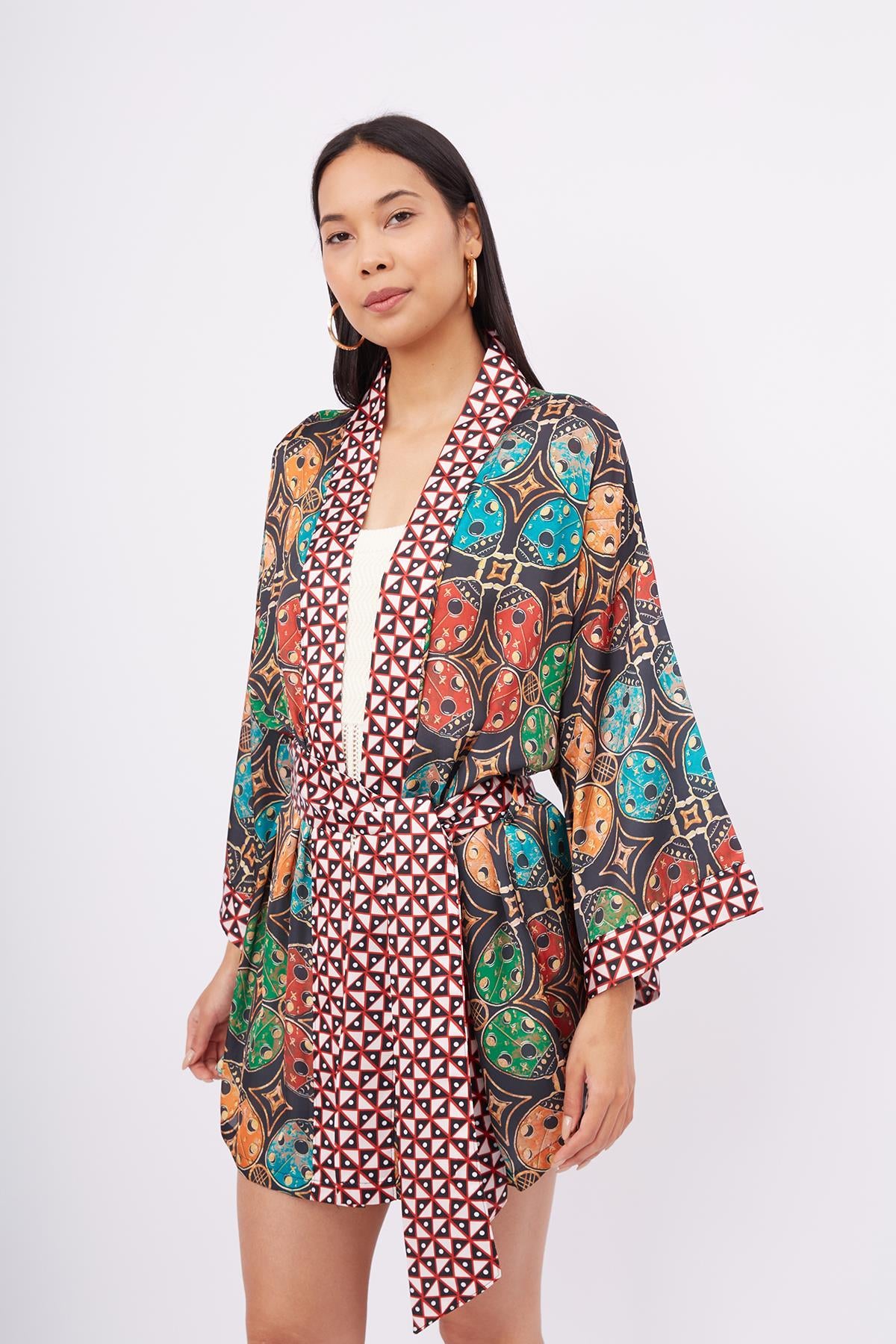 Peraluna-Ladybug Short Kimono Uğur Böceği Baskılı Kısa Saten Kadın Kimono çok Renkli-Kimono-5-fleurdirect.live