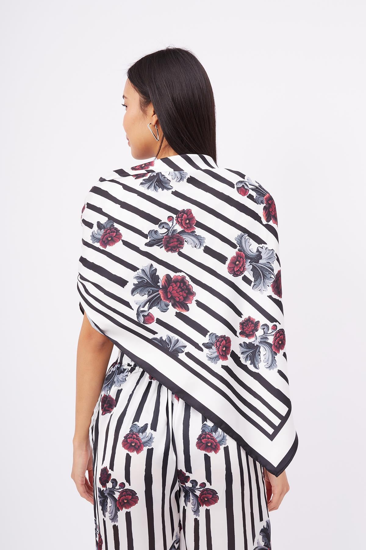 Peraluna-Stripe Garden Scarfe çizgili Güllü Baskılı Saten Kadın Eşarp-Eşarp-4-fleurdirect.live