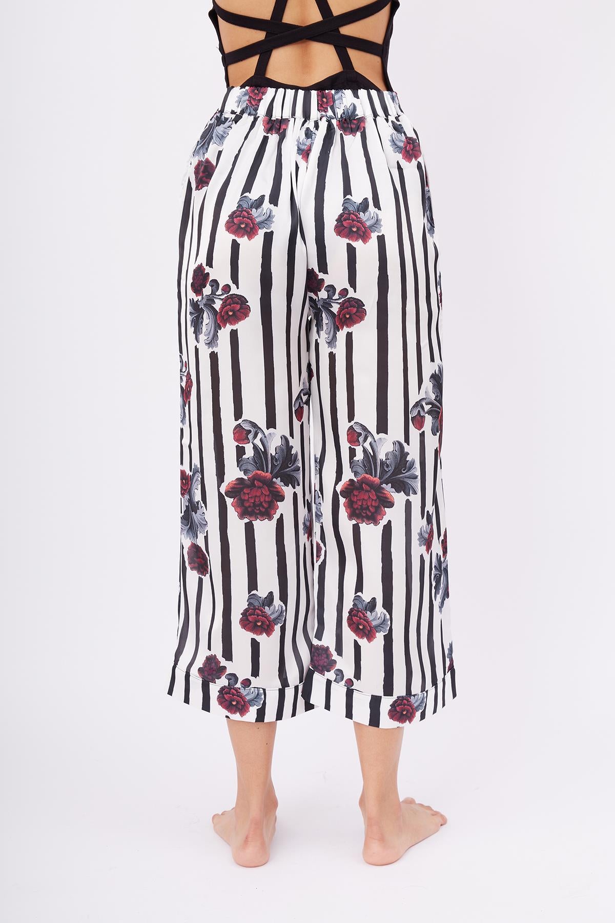 Peraluna-Stripe Garden Trouser Çizgili Güllü Baskılı Saten Kadın Pantolon-Pantolon-8-fleurdirect.live