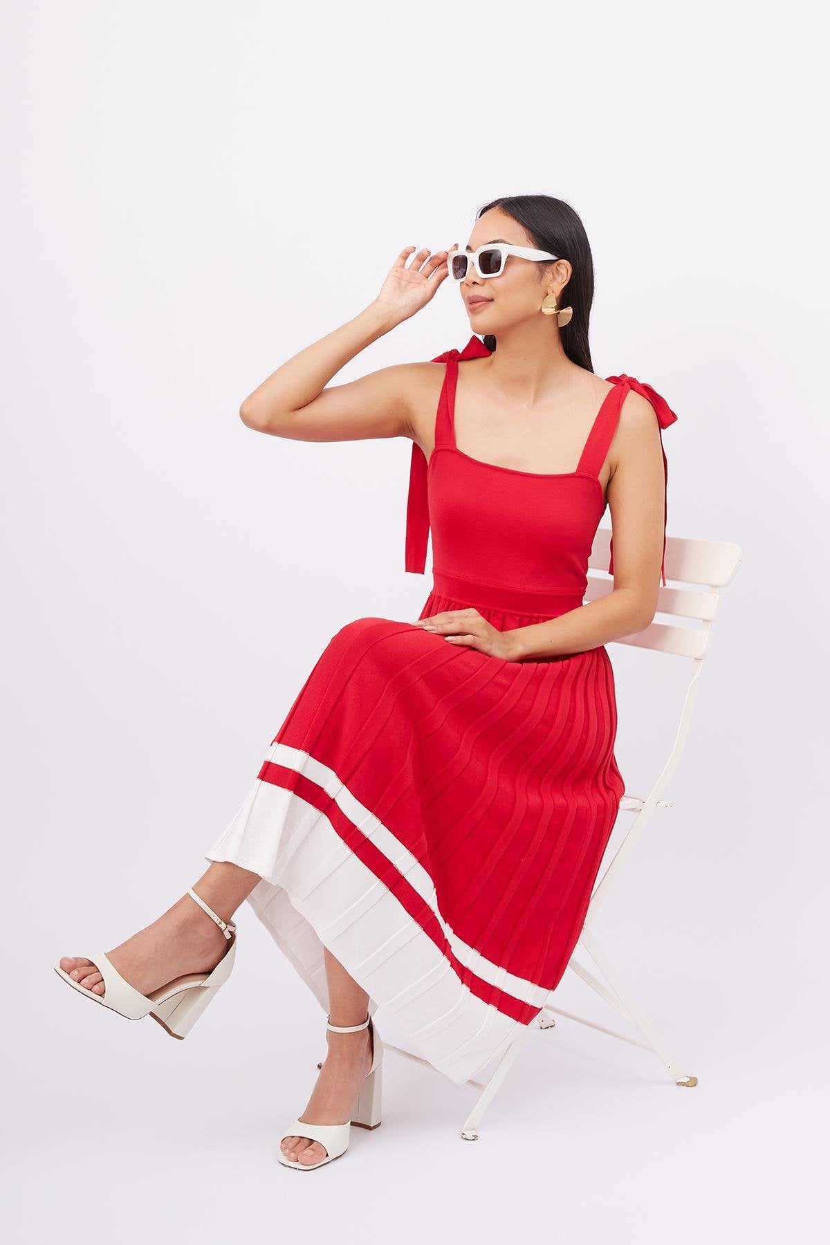 Peraluna-Styleboom X Kelly Dress Askılı Bağlama Detaylı Rahat Kesim Midi Boy Yazlık Kadın Triko Elbise Kırmızı-Elbise-5-fleurdirect.live