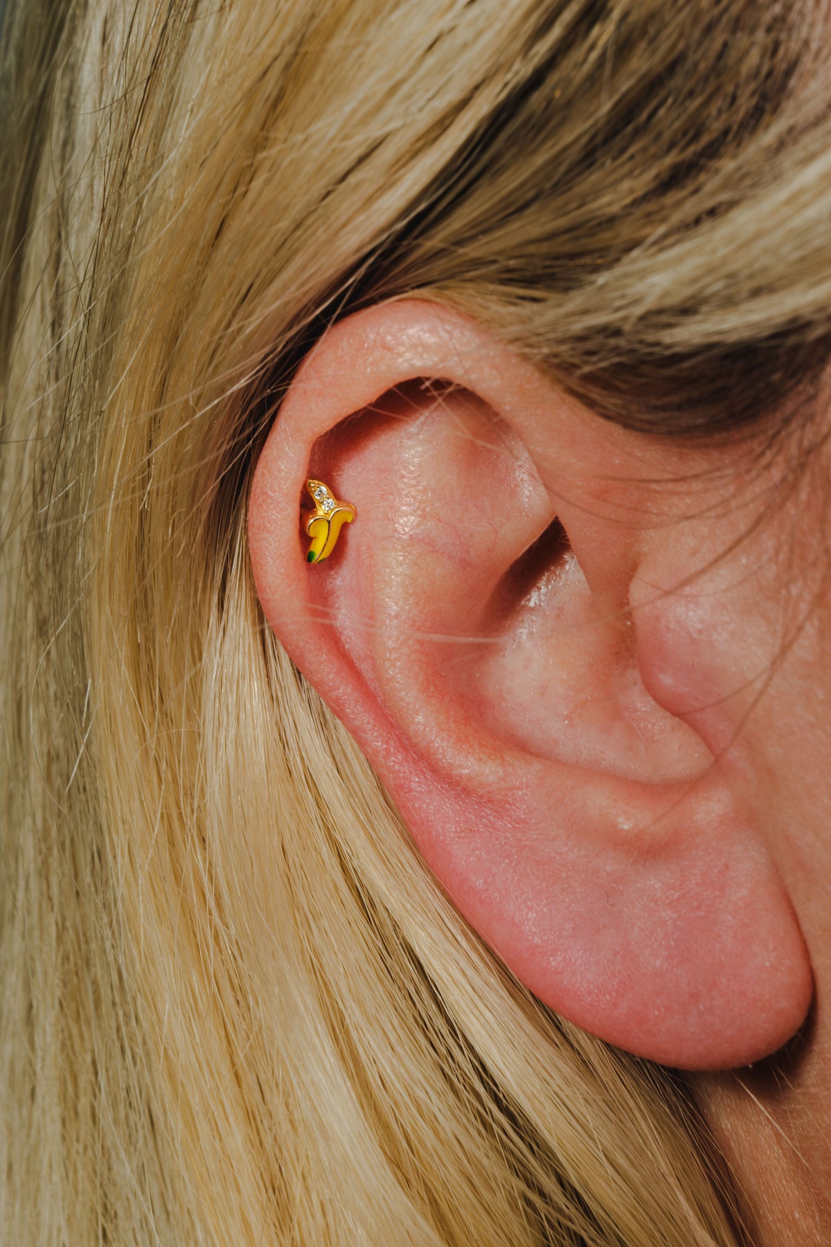 Pia Yuli-Banana Piercing-Küpe-5-fleurdirect.live