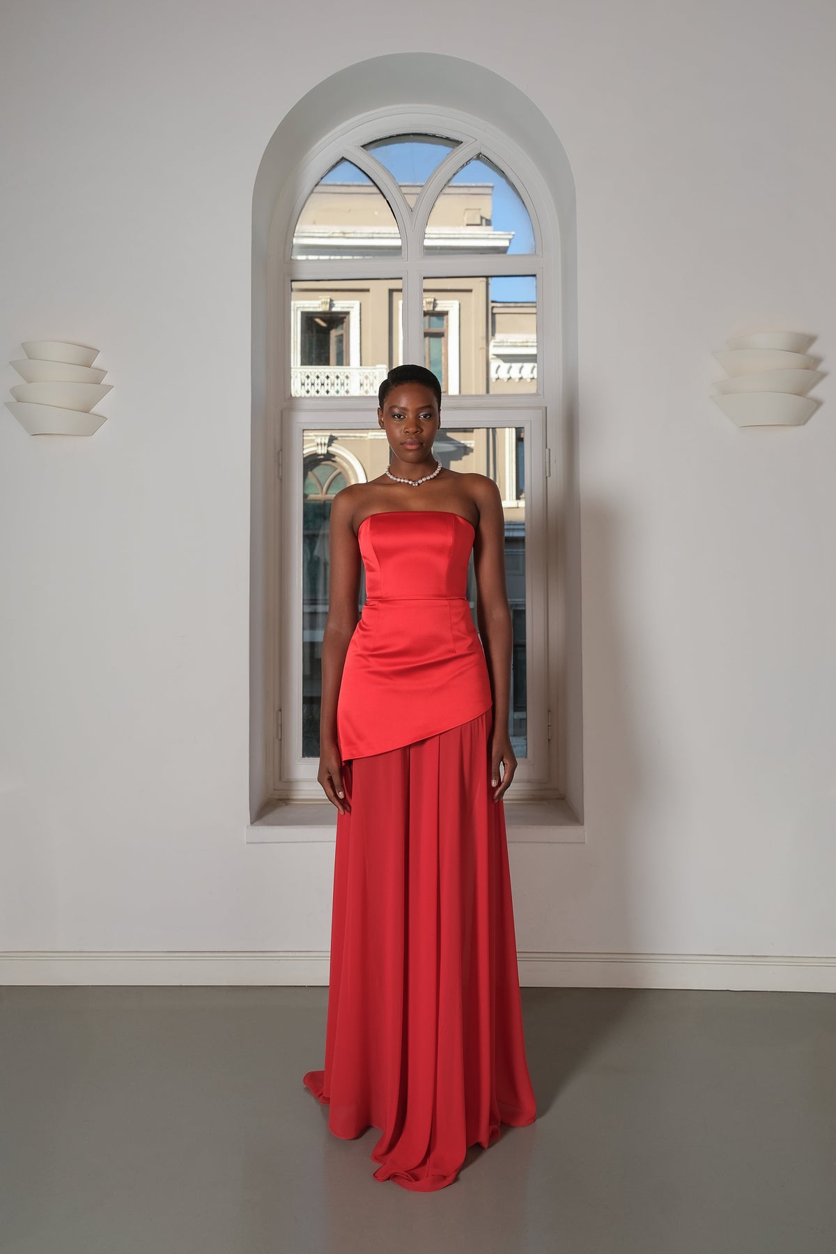 Roccie-Kaila Strapless Asymmetric Maxi Dress-Elbise-1-fleurdirect.live