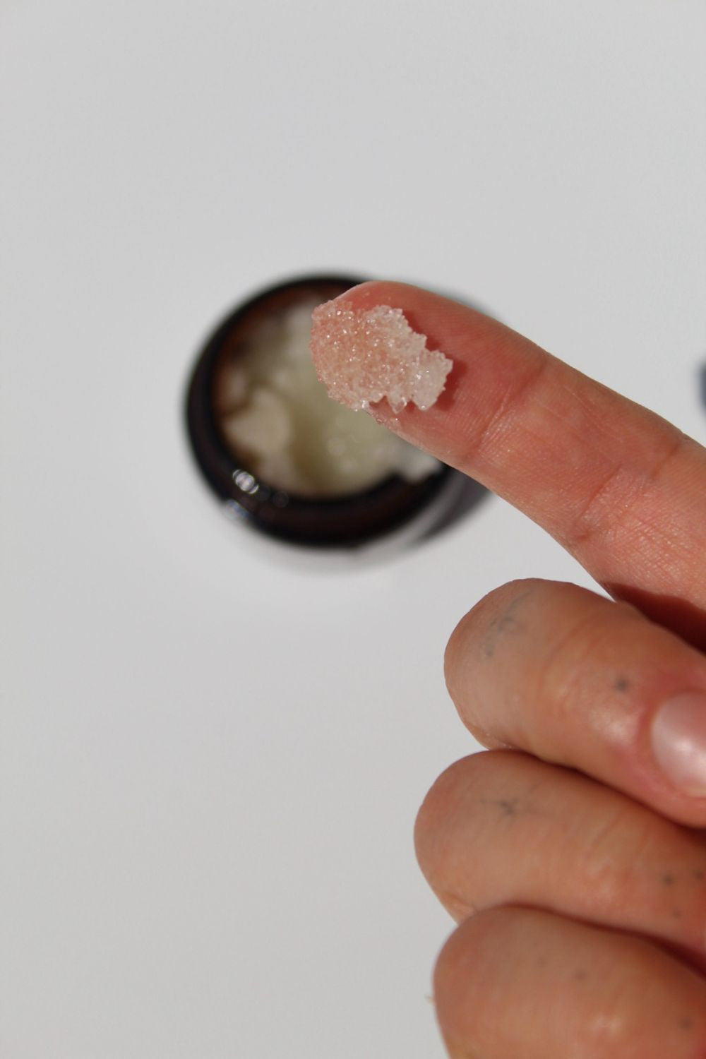 Root Aromaterapi-Dudak Ovma-Peeling-2-fleurdirect.live