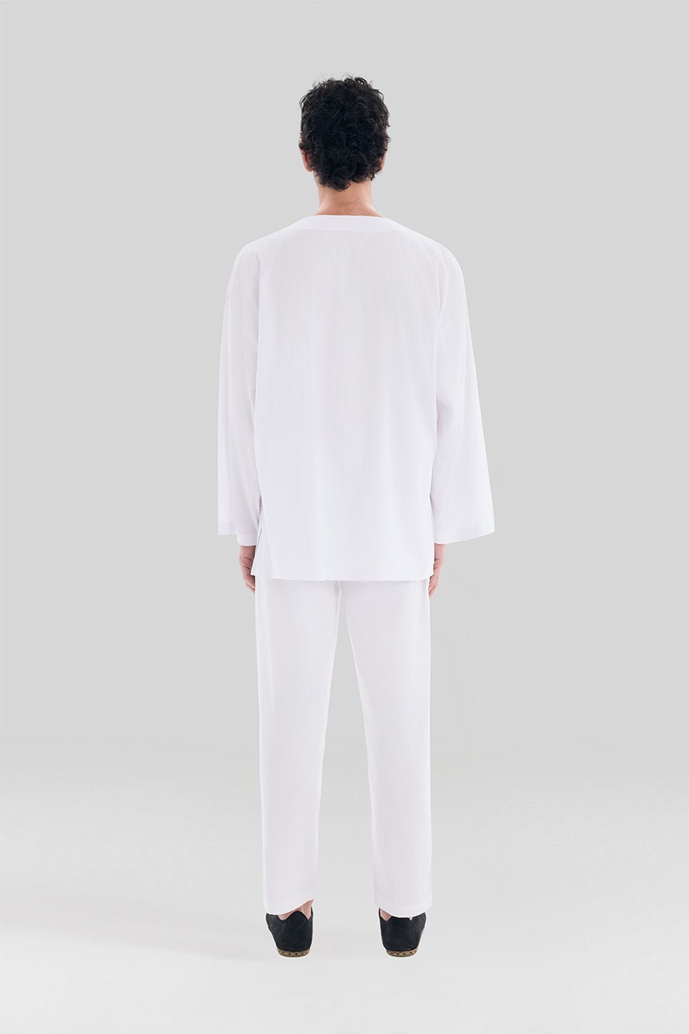 Sertaç Taşdelen-Beyaz %100 Pamuk V Yaka Oversized Erkek T-shirt Model T 20-T-Shirts-5-fleurdirect.live
