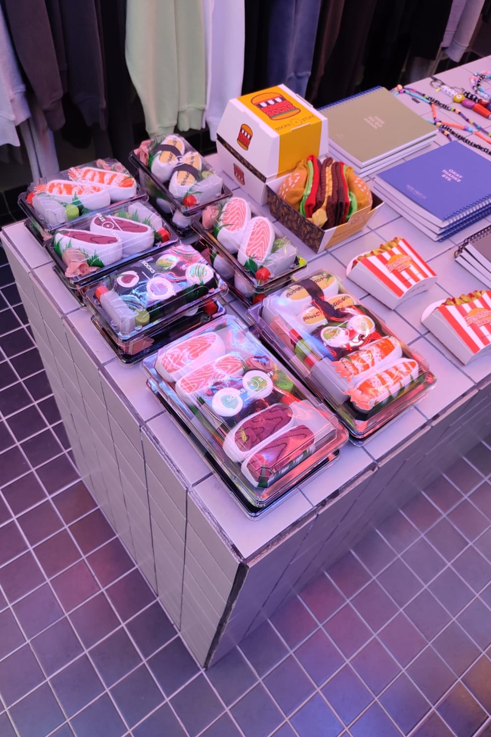 Socks + Stuff-Tuna Sushi Çorap-Çorap-4-fleurdirect.live