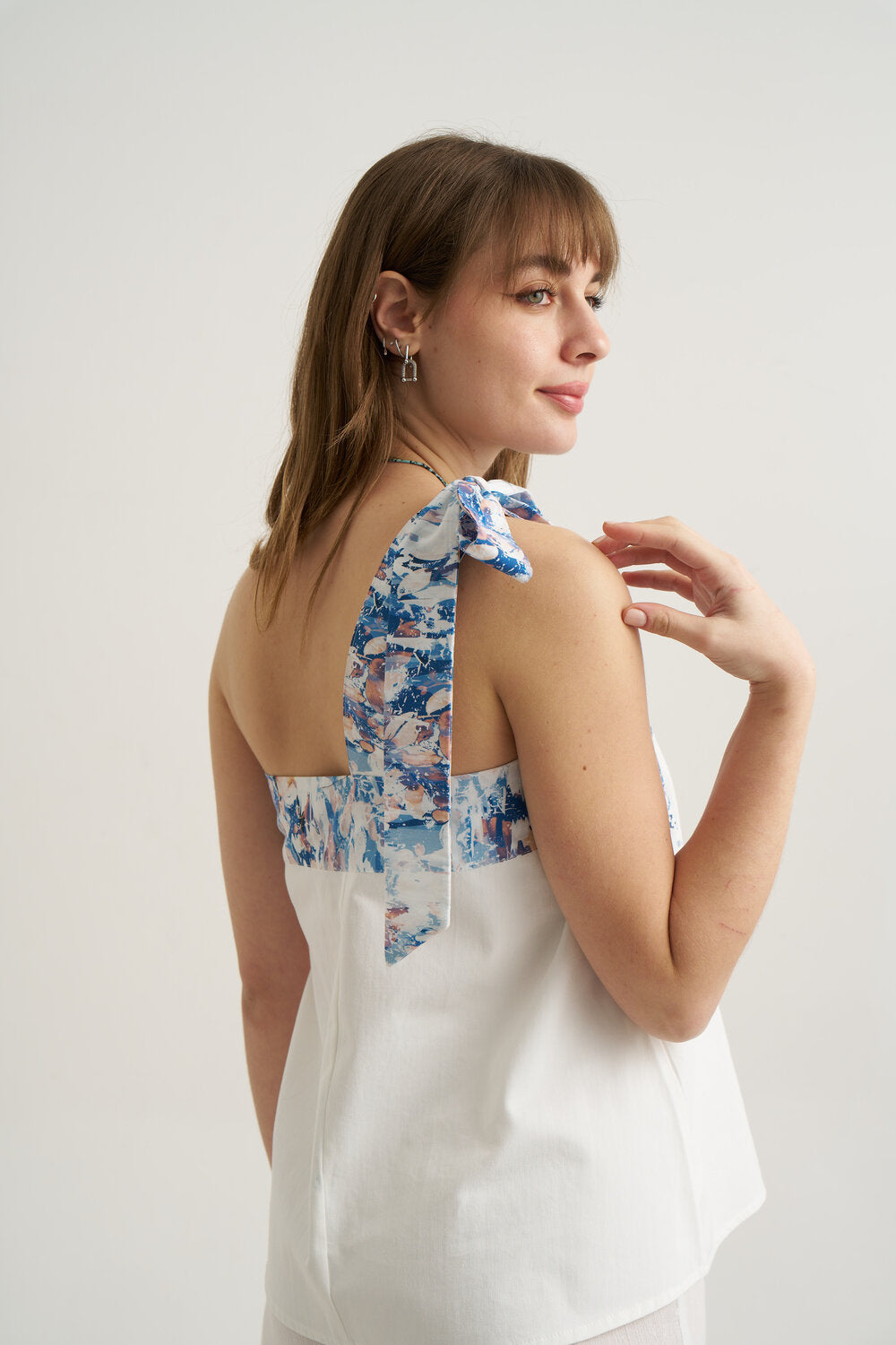 Unexpectedone-Put a Bow on It - Jean Blue-Top-3-fleurdirect.live