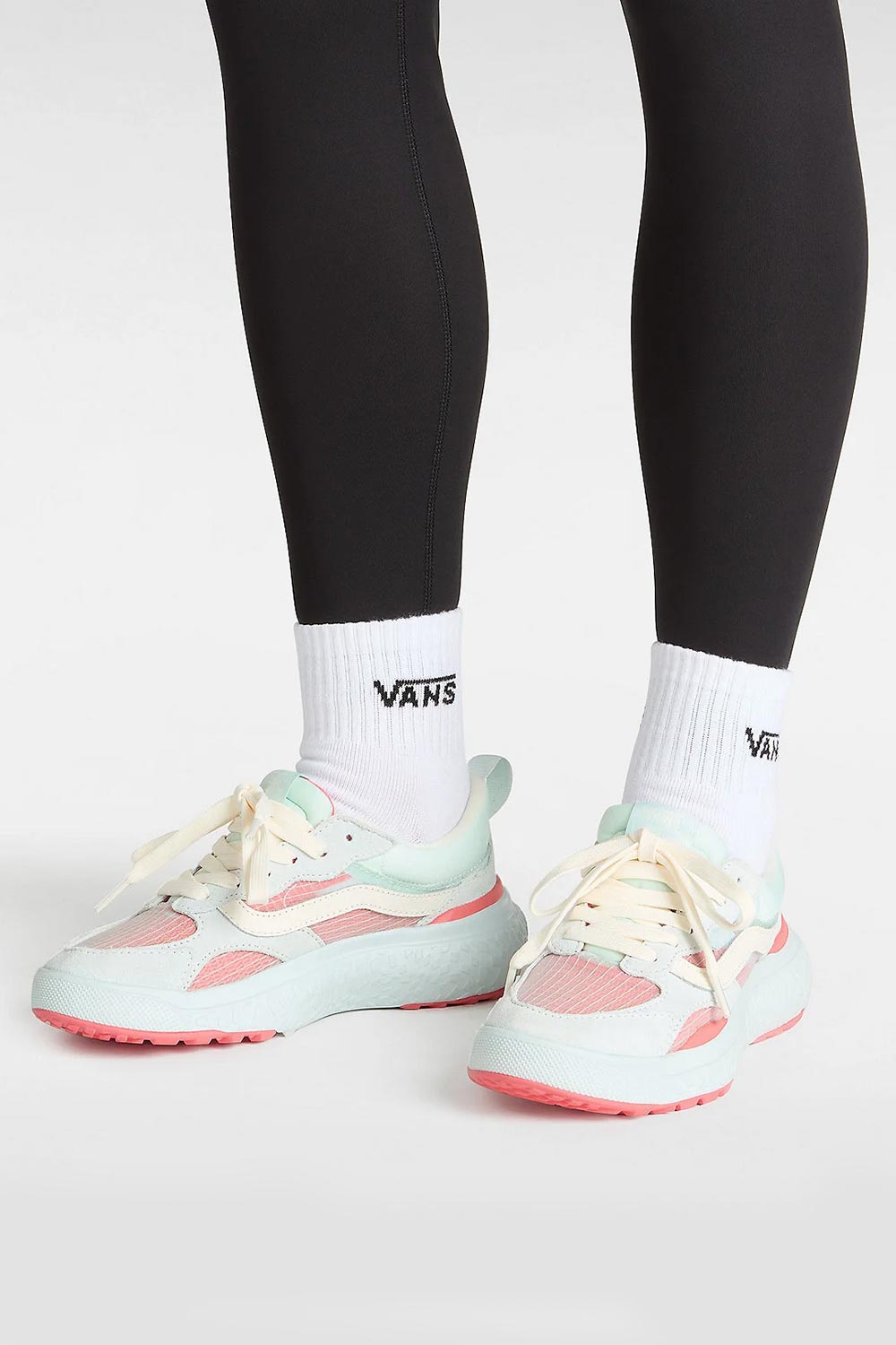 Vans-MTE UltraRange Neo VR3 Spa Blue-Sneakers-2-fleurdirect.live