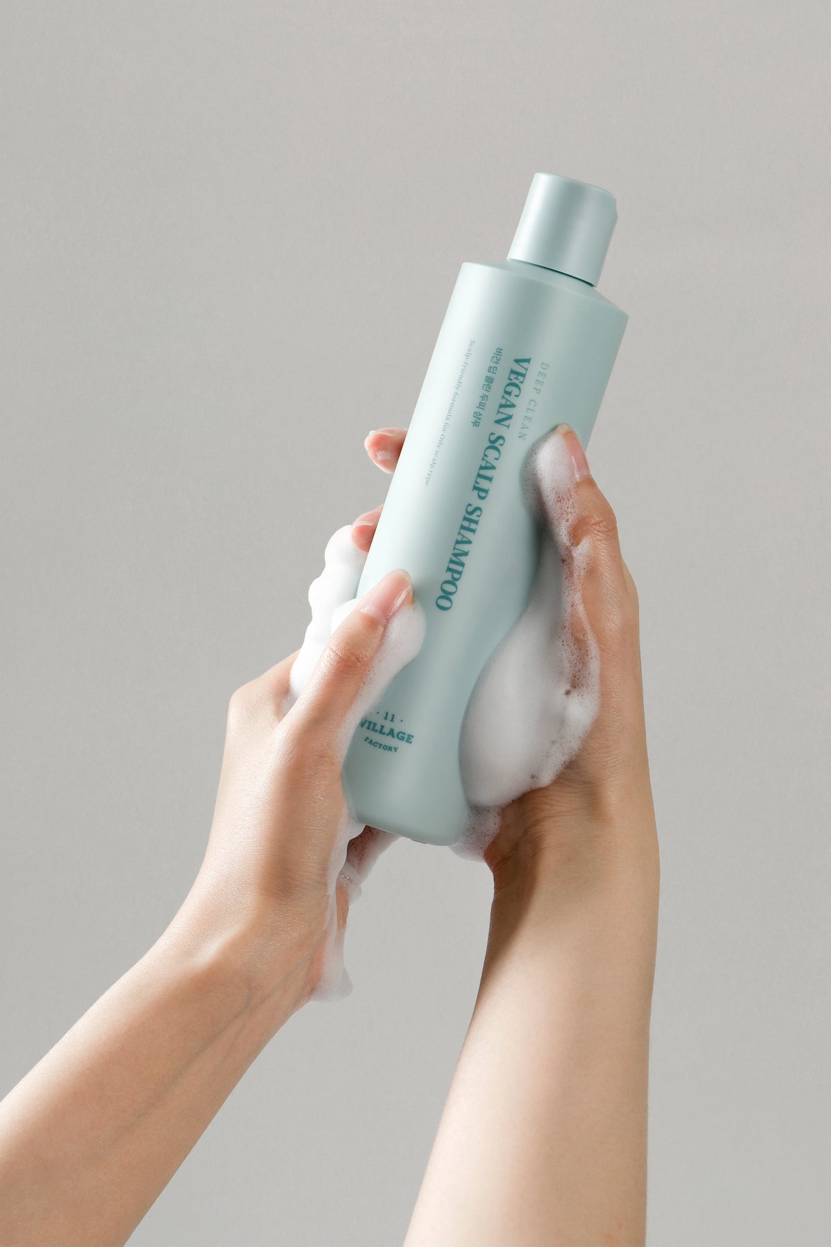 Village 11 Factory-Village 11 Factory Vegan Deep Clean Scalp Shampoo 300g Yağlanma & Dökülme Karşıtı Vegan Şampuan-Şampuan-3-fleurdirect.live