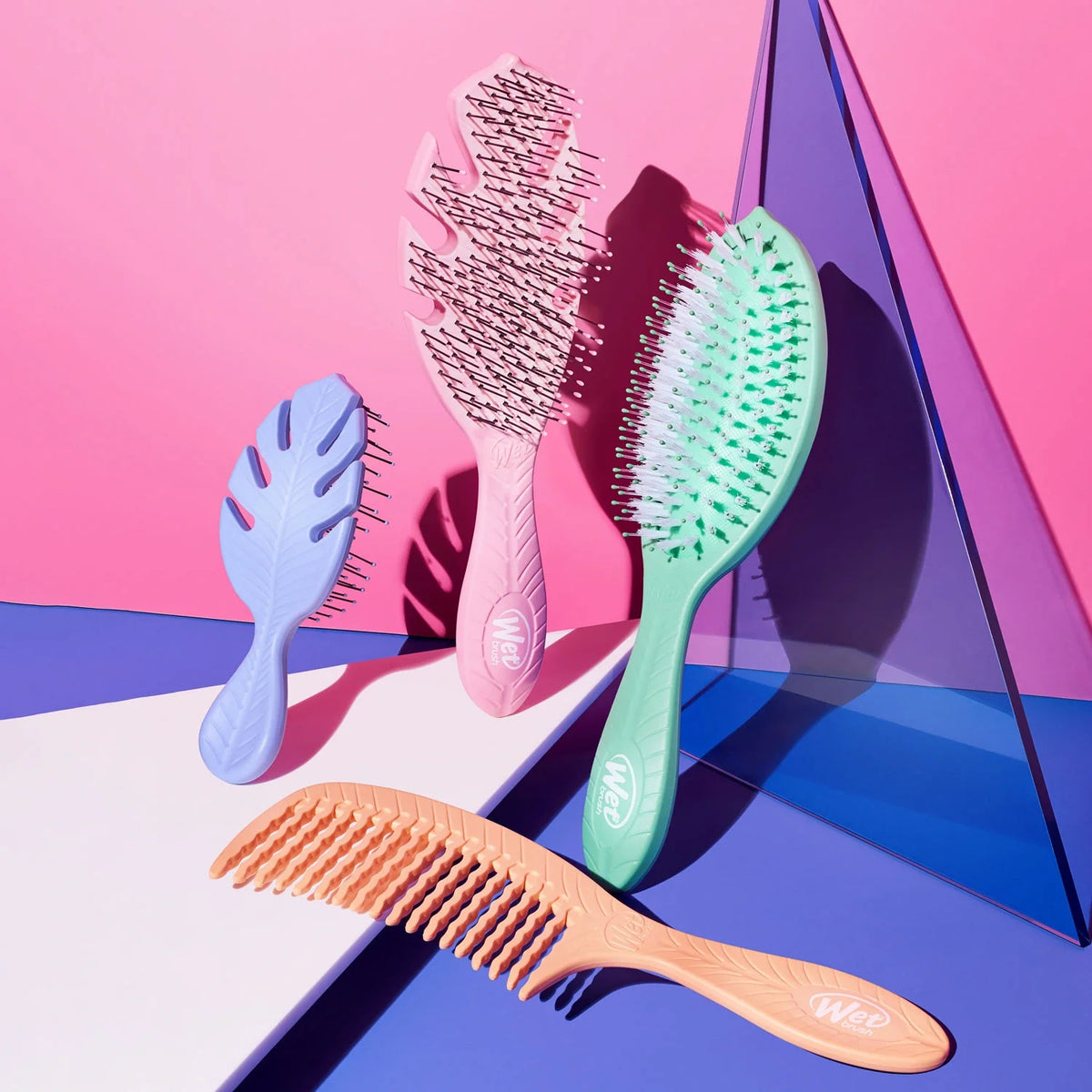 Wet Brush Go Green Hindistan Cevizi Yağlı Dolaşık Açıcı Tarak