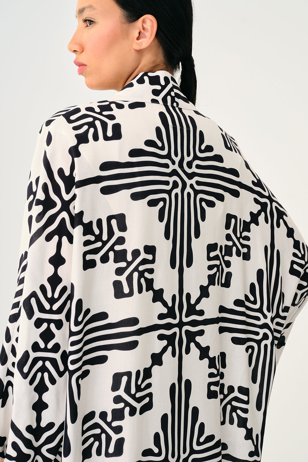 Yakaza Studio-Kimono Xochitl-Kimono-5-fleurdirect.live