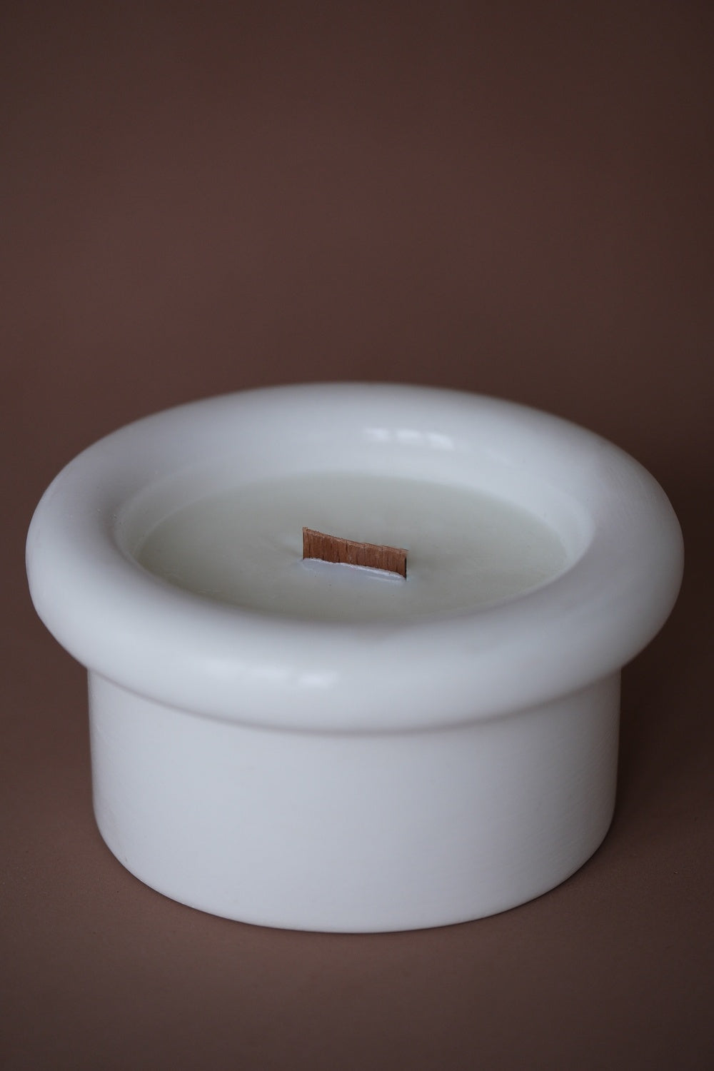 Yugatelier-Palo Santo Kokulu Beton Kap Large Soya Mum-Mum-2-fleurdirect.live
