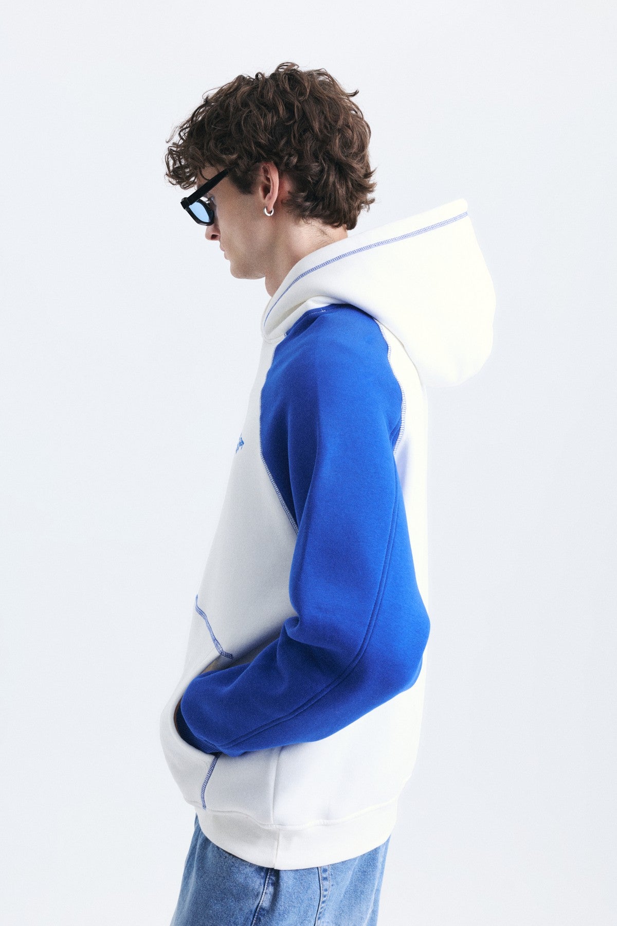 Renk Bloklu Kanguru Cepli Kapüşonlu Sweatshirt