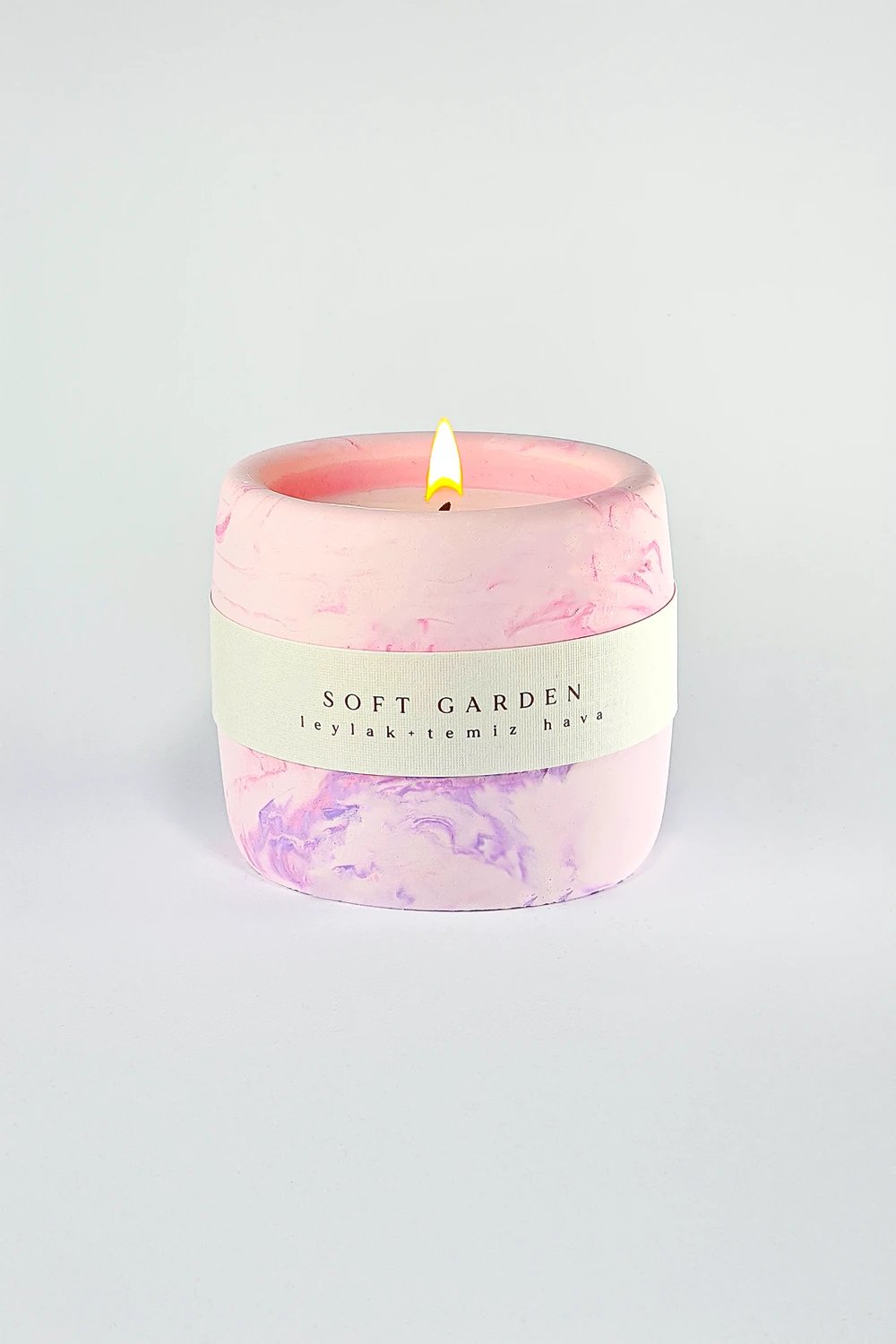 Alysa Candle Studio-Soft Garden - Leylak & Temiz Hava Kokulu Mum-Mum-1-fleurdirect.live