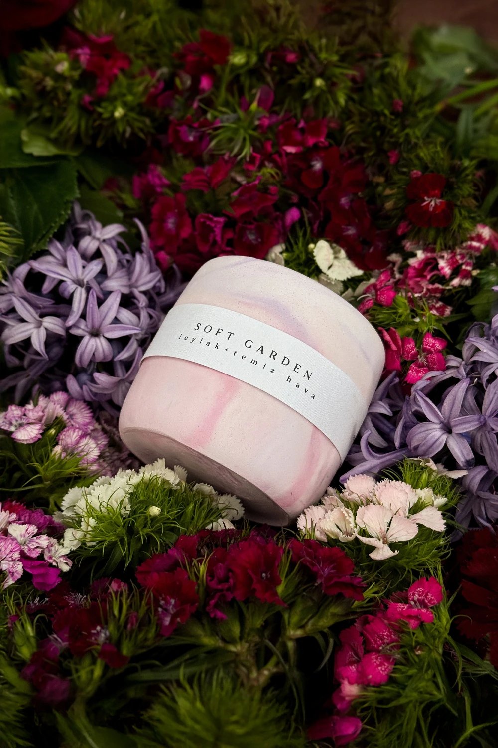 Alysa Candle Studio-Soft Garden - Leylak & Temiz Hava Kokulu Mum-Mum-3-fleurdirect.live