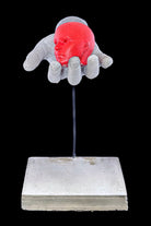 Arete Design by Egemen Umut Şen-Eldeki Kafa-Heykel-4-fleurdirect.live