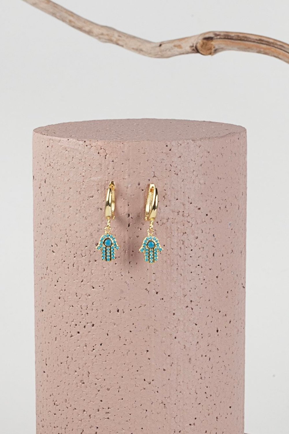 Arven’s World by Aylin Işıklı-Hamsa Gold Küpe-Küpe-4-fleurdirect.live