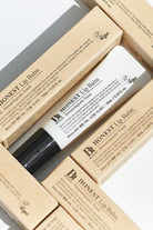 Benton-Benton Honest Honest Lip Balm Dudak Balmı-Lip Balm-2-fleurdirect.live