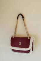 Bloomsbury-Les Alpes Bordo Shearling Süet Çanta-El Çantası-6-fleurdirect.live