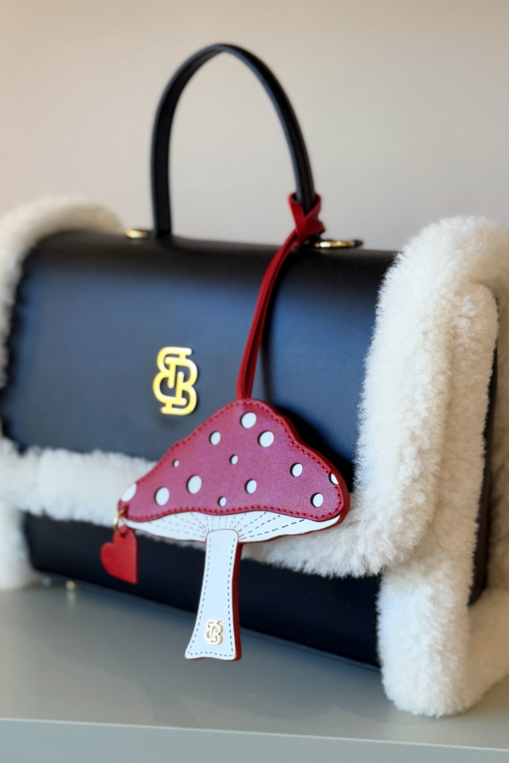 Bloomsbury-Mushroom Bag Charm - Deri Çanta Aksesuarı-Çanta Aksesuarları-3-fleurdirect.live
