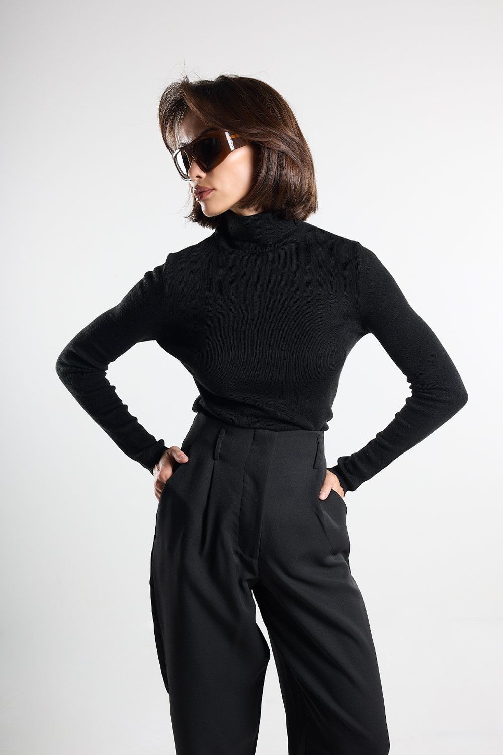 Christina's Storm-Black Carrot Fit Pants-Pantolon-3-fleurdirect.live