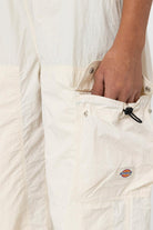 Dickies-Jackson Cargo W Whitecap Gray-Pantolon-7-fleurdirect.live