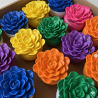 Gül Kapaklı Kokulu Soya Mum | Dekoratif El Yapımı Mum Obje – Atelier Serisi | Es Artisan Studio
