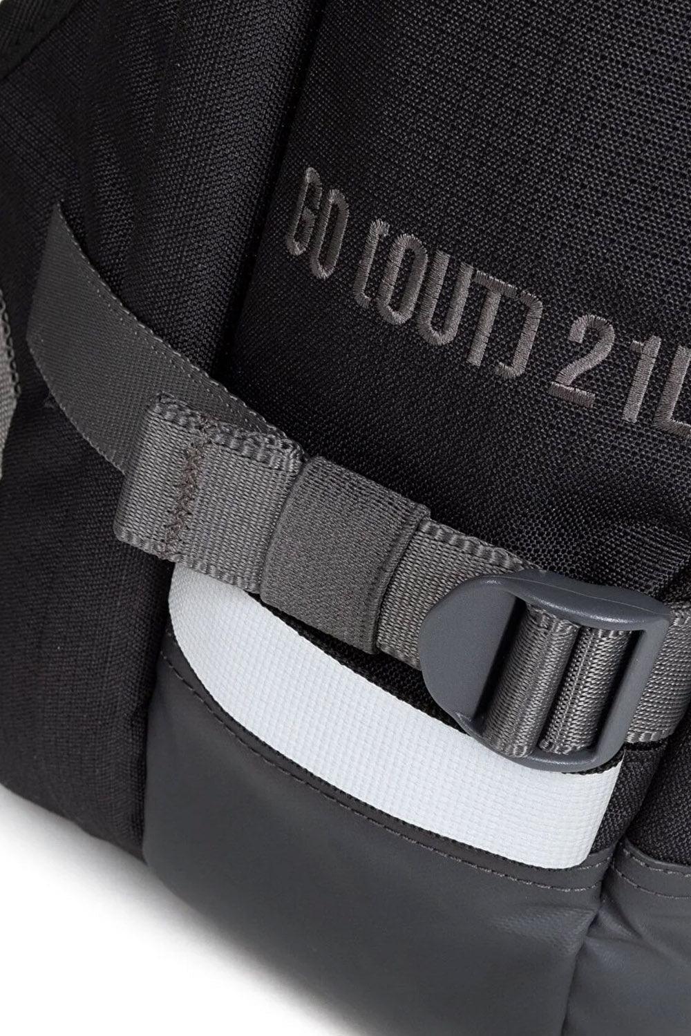 Eastpak-Out Safepack Out Black-Sırt Çantası-7-fleurdirect.live