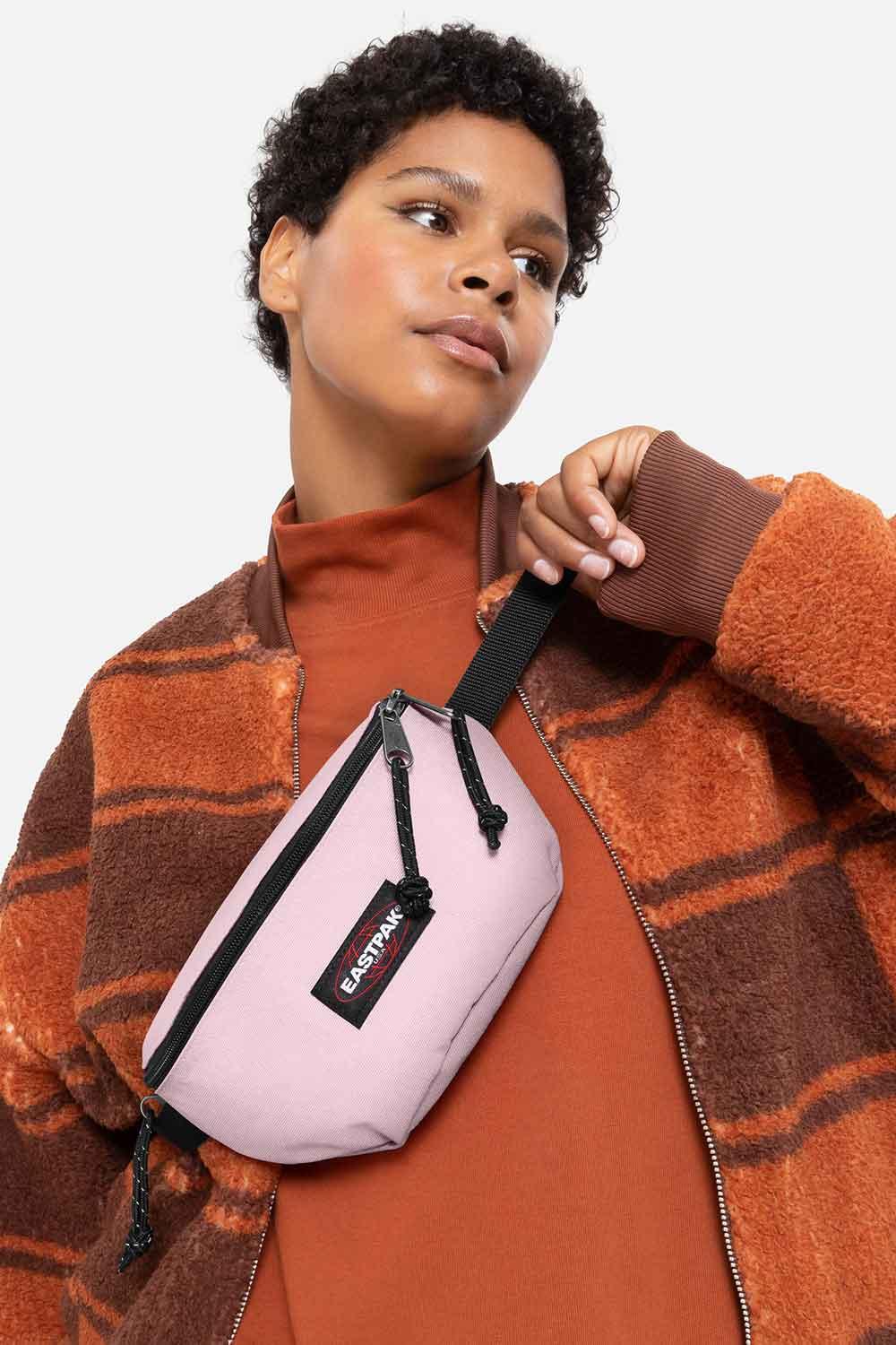 Eastpak-Springer Pale Pink-Bel Çantası-2-fleurdirect.live