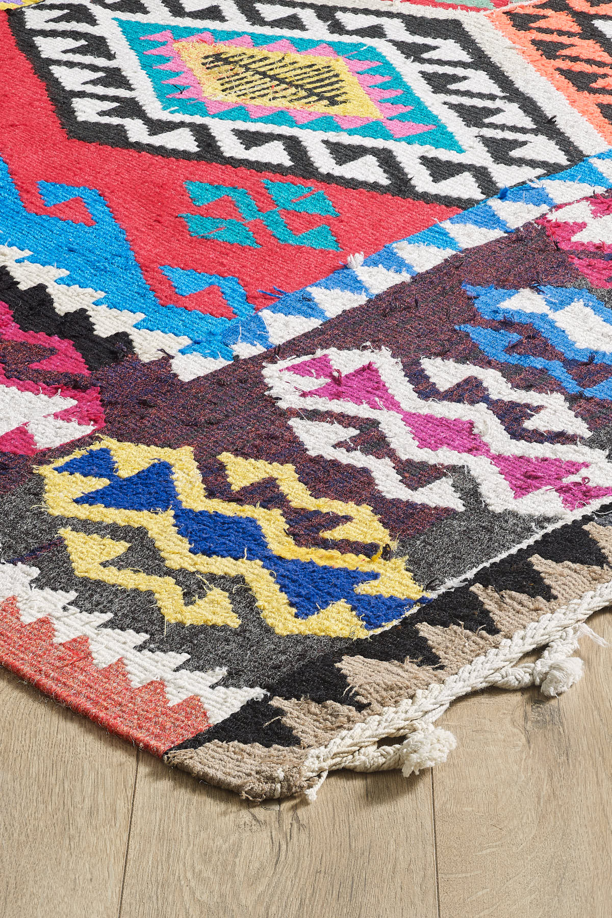 Empera-Antik Kilim Anadolu Etnik Desenli El Dokuması Kilim E0533-2-fleurdirect.live