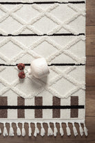 Empera-Bilbao Winter White Modern İSkandinav Saçaklı Halı-4-fleurdirect.live