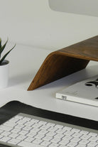 Fagus Wood-Doğal Ahşap Bilgisayar Monitörü Yükseltici Stant ve Ekran Yükseltici (Ceviz)-Biblo-3-fleurdirect.live