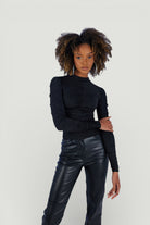 Holly Lolly-Draped Drape Detaylı Yarım Balıkçı Bluz – Si̇yah-Bluz-2-fleurdirect.live