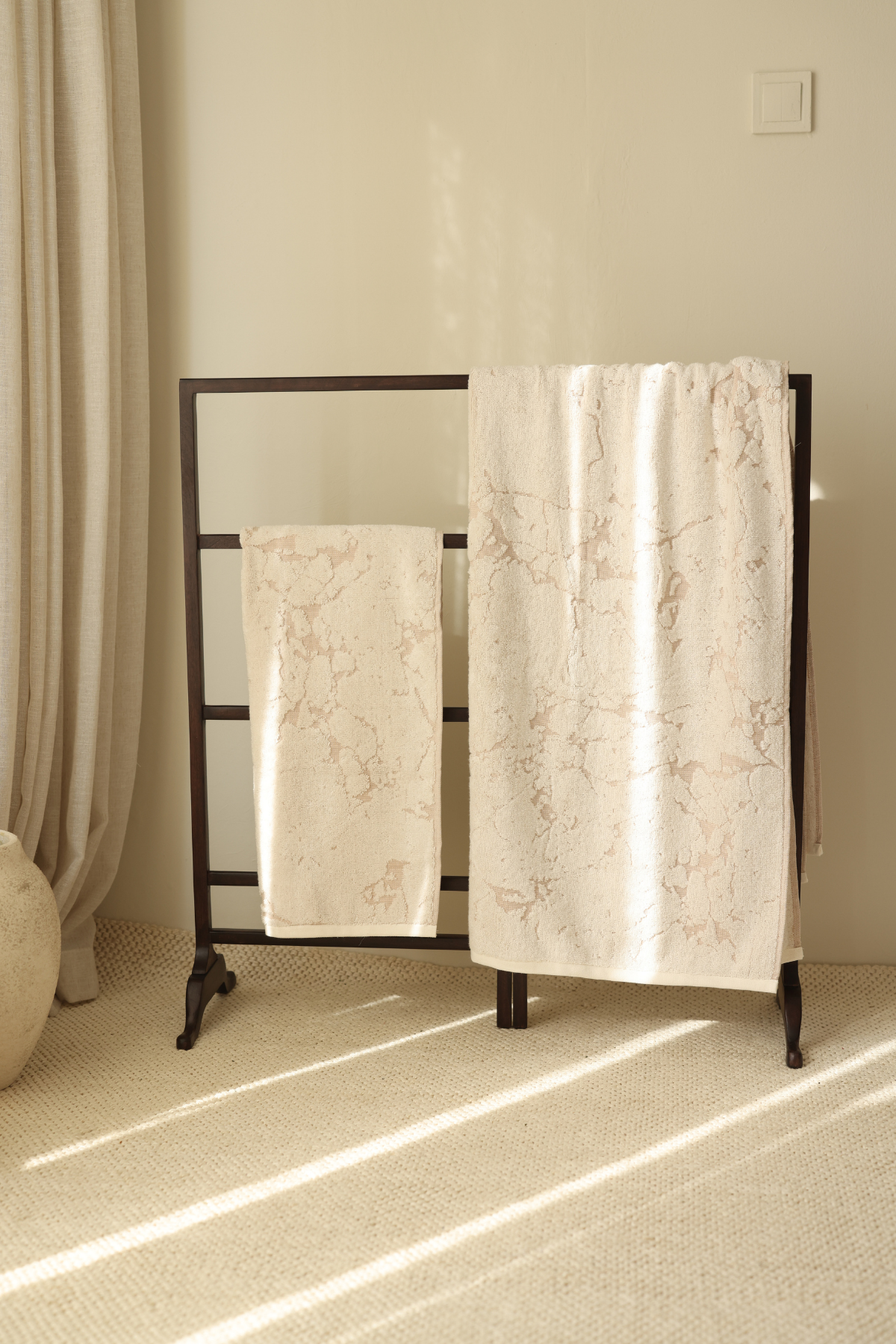 İRYA-Marble %100 Pamuk Jakarlı Büyük Banyo Havlusu 90X150 Cm Krem-Havlu & Havlu Setleri-2-fleurdirect.live