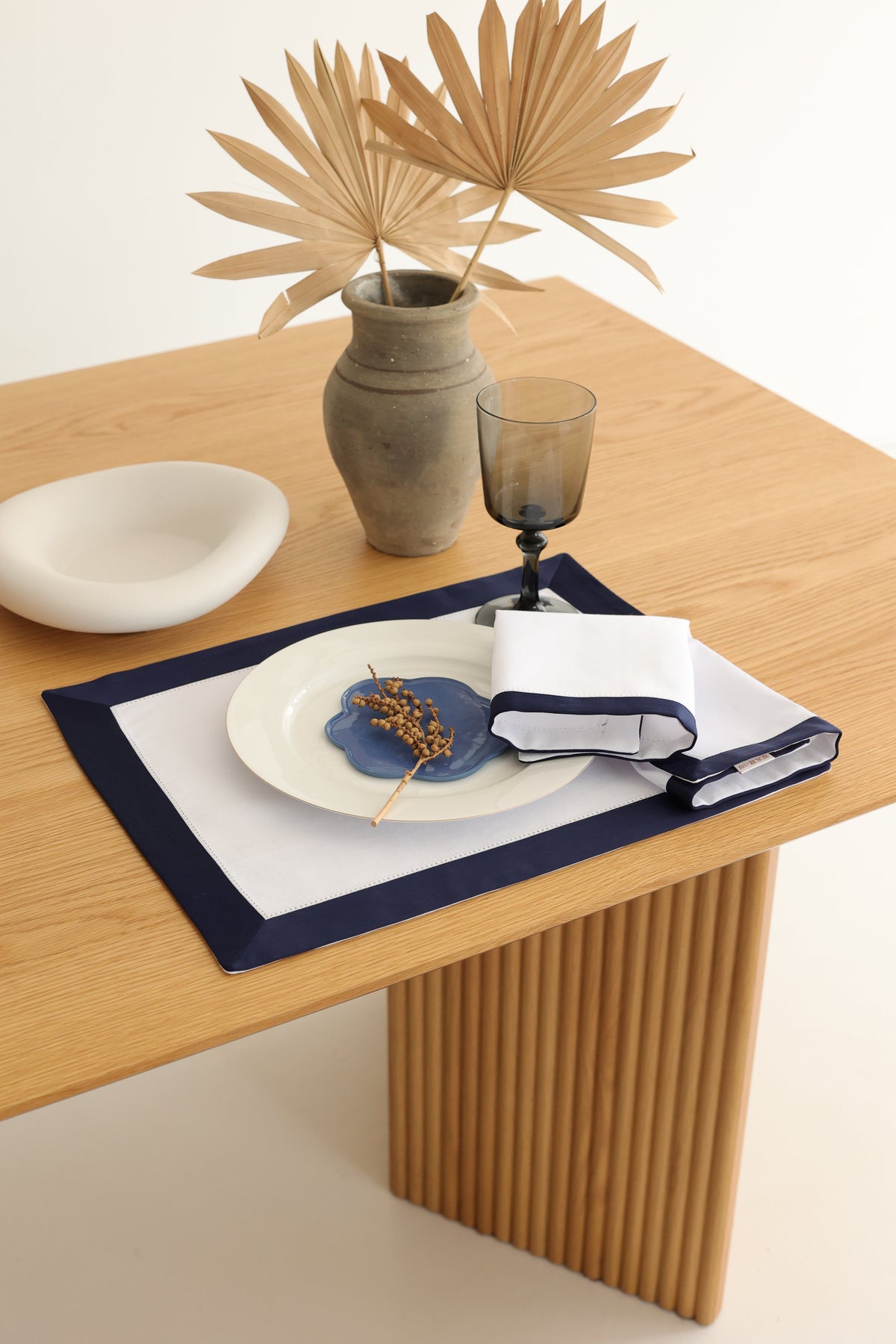 Km Home Collection-2'li Set Navy White Peçete-Sunum Aksesuarları-2-fleurdirect.live
