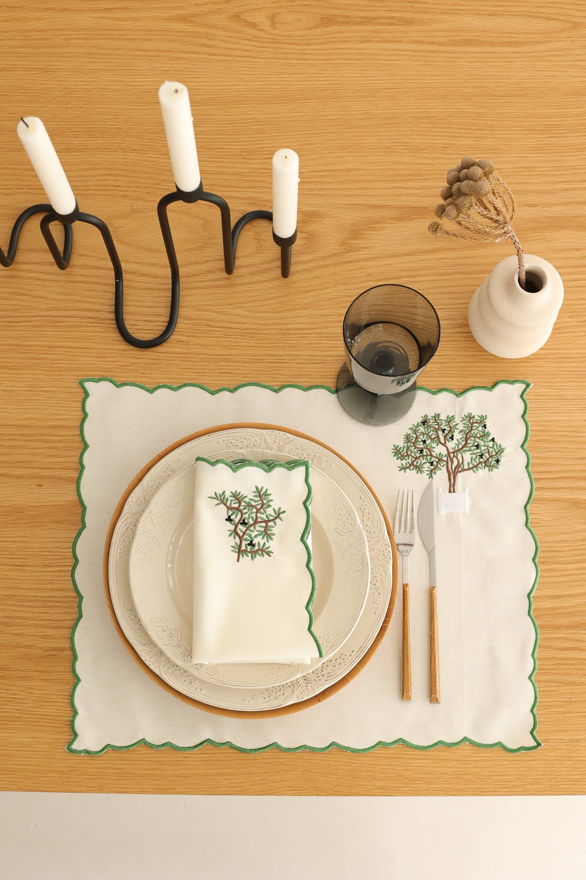 Km Home Collection-2'li Set Zeytin Ağacı İşlemeli Amerikan Servis-Sunum Aksesuarları-1-fleurdirect.live