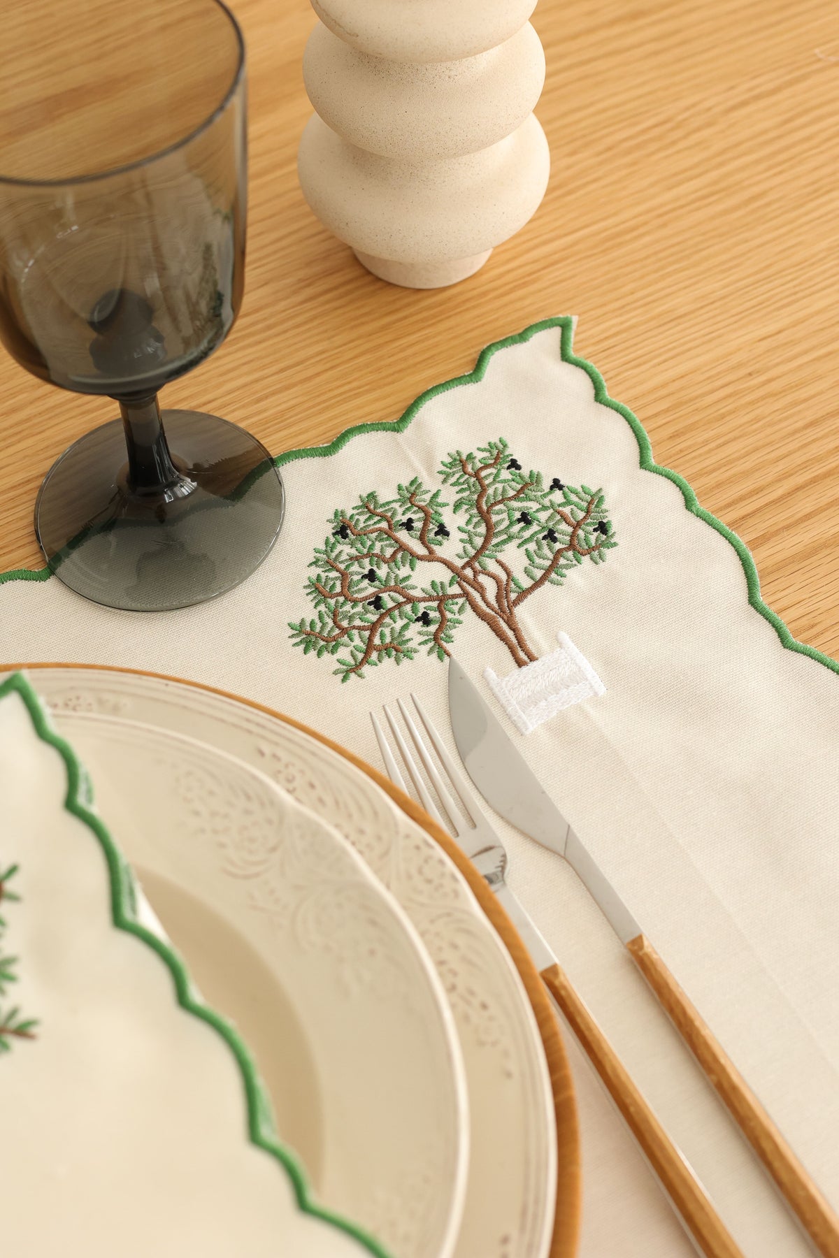 Km Home Collection-2'li Set Zeytin Ağacı İşlemeli Pamuk Peçete-Sunum Aksesuarları-3-fleurdirect.live