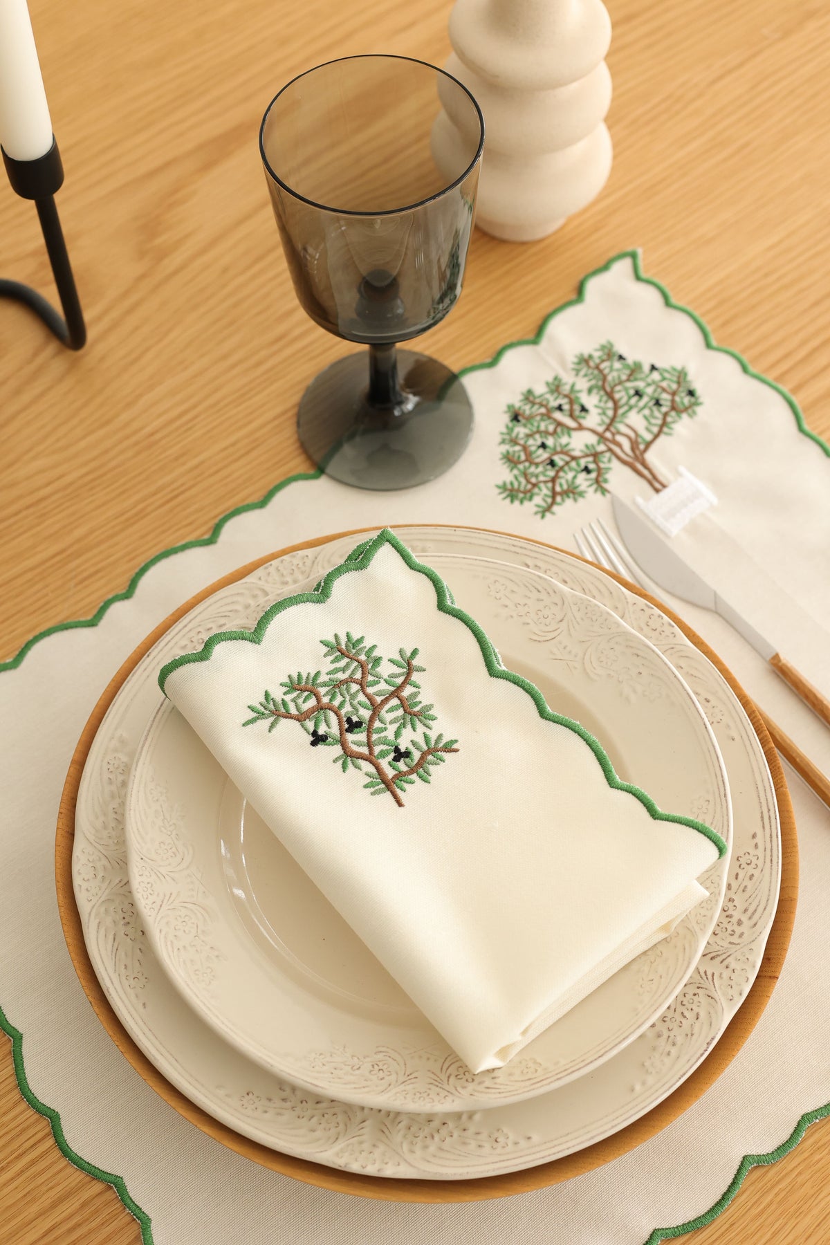 Km Home Collection-2'li Set Zeytin Ağacı İşlemeli Pamuk Peçete-Sunum Aksesuarları-4-fleurdirect.live