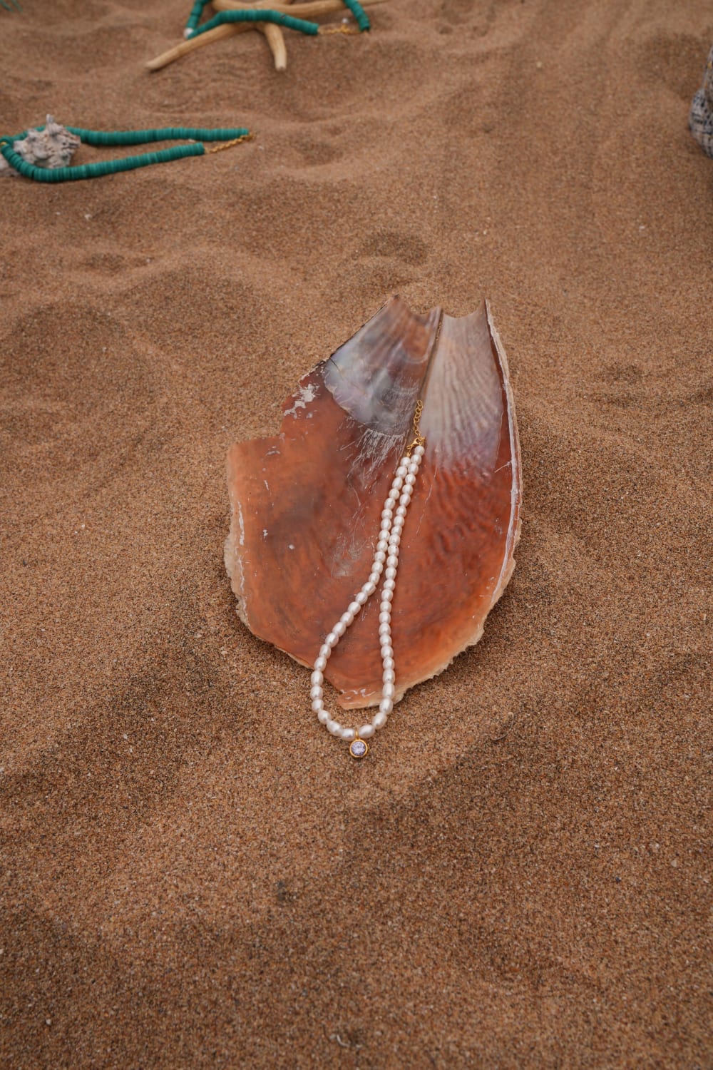 Linya Jewellery-Cosmic Büyük İncili Burç Kolye Açık Yeşil-Kolye-2-fleurdirect.live