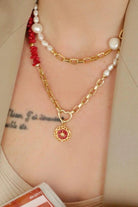 Linya Jewellery-Kutup Yıldızı Kırmızı Mercan Madalyon-Kolye-2-fleurdirect.live
