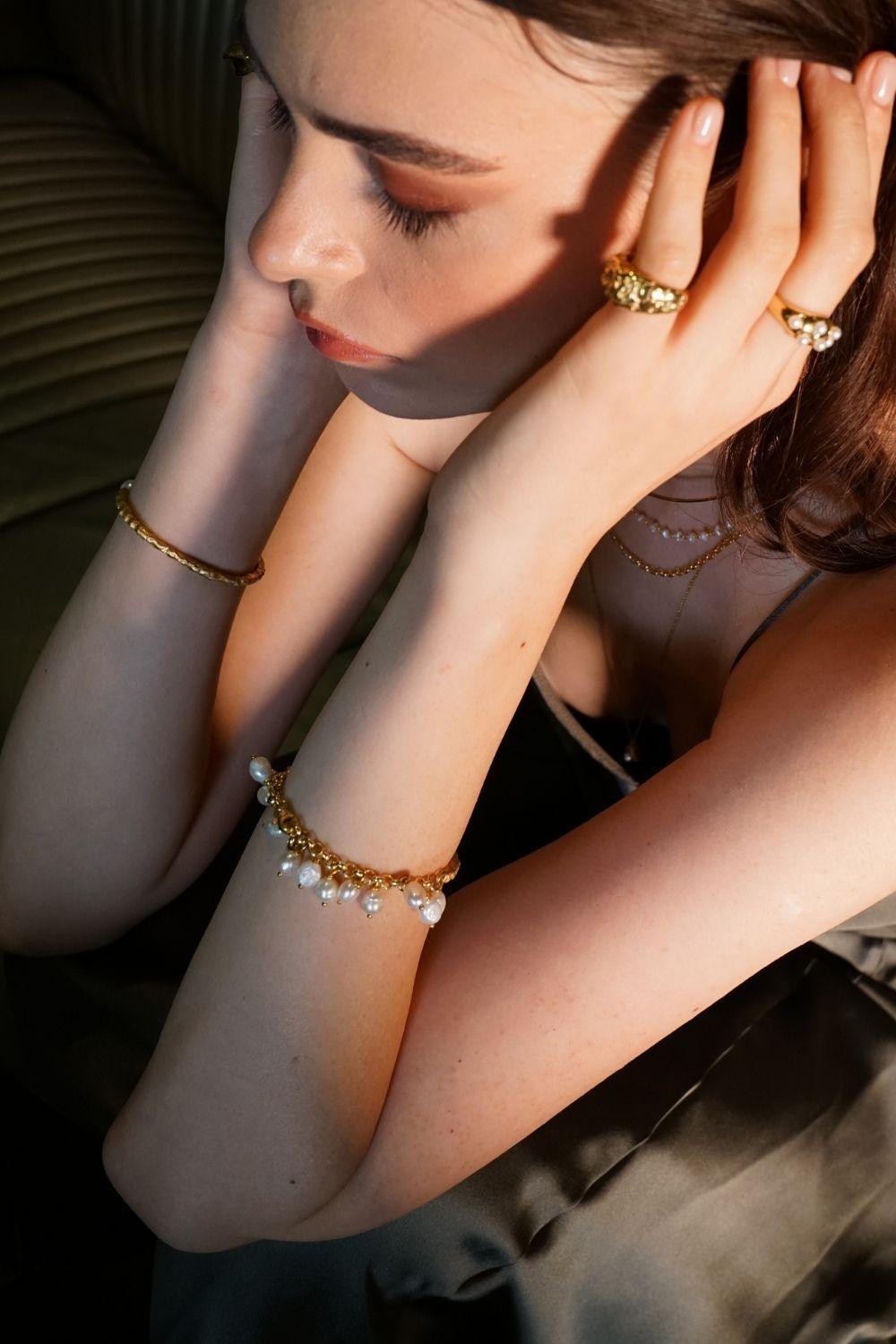 Linya Jewellery-Layda Amorf Mat İncili Bileklik-Bileklik-5-fleurdirect.live