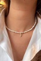 Linya Jewellery-Mono J Harfli İnci Kolye-Kolye-2-fleurdirect.live