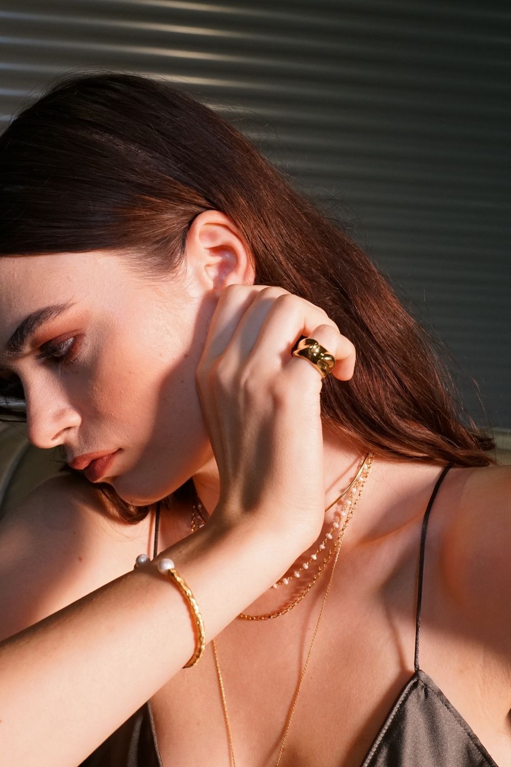 Linya Jewellery-Rera Yanları Oyuk Yüzük-Yüzük-2-fleurdirect.live