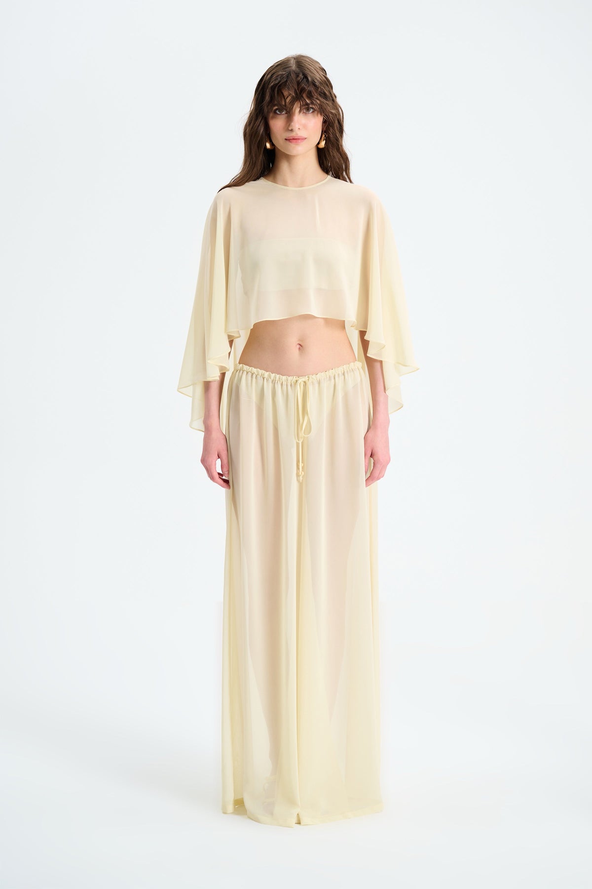 Summer PeleriN / Sari