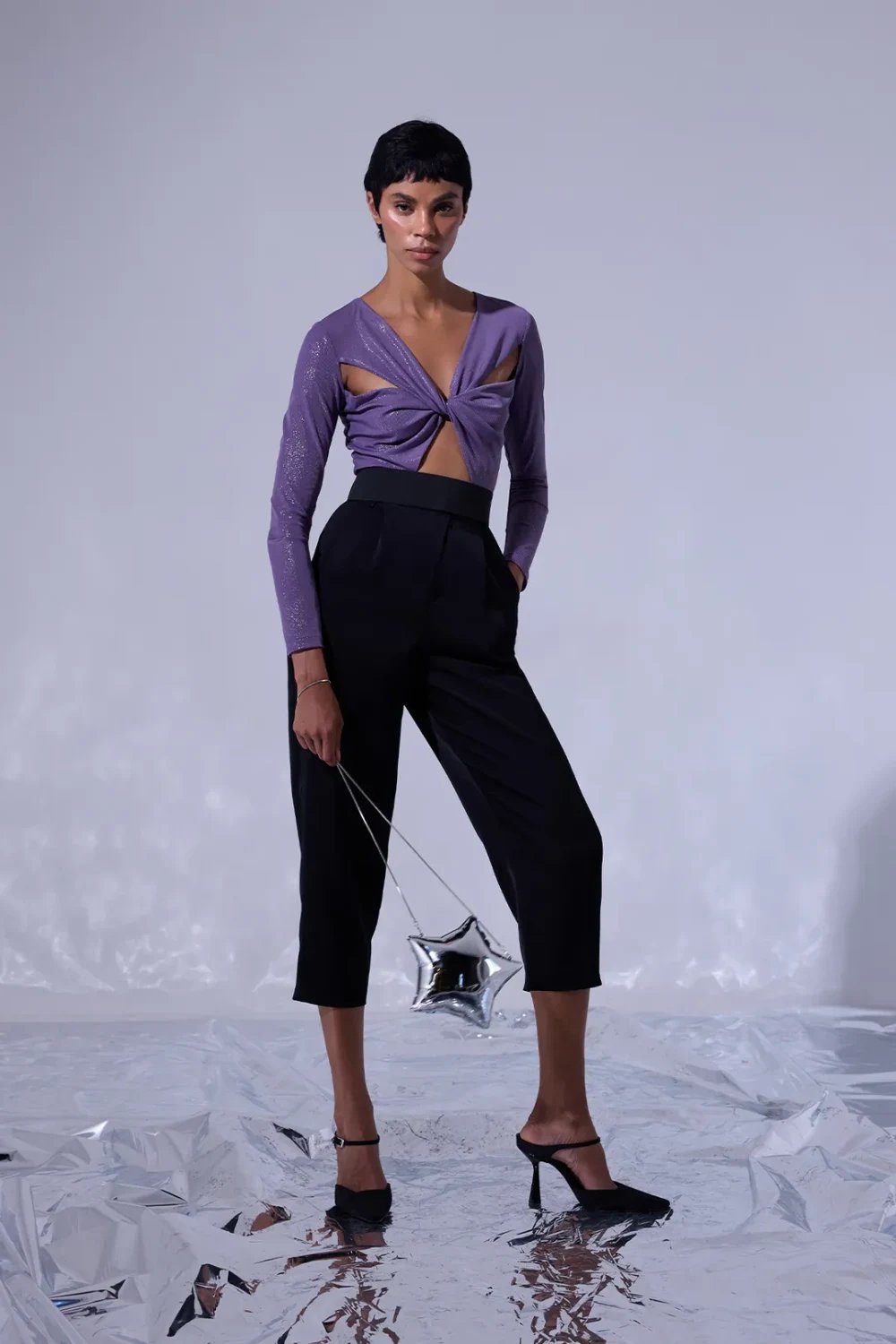 Nilgün Mirza-Pencere Detaylı Uzun Kollu Lurex'li Örme Kumaş Bodysuit-Bodysuit-2-fleurdirect.live
