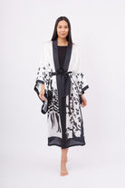 Peraluna-Beach Girls Long Kimono Kadınlar Ve Sakura Baskılı Uzun Saten Kadın Kimono Siyah Beyaz-Kimono-1-fleurdirect.live