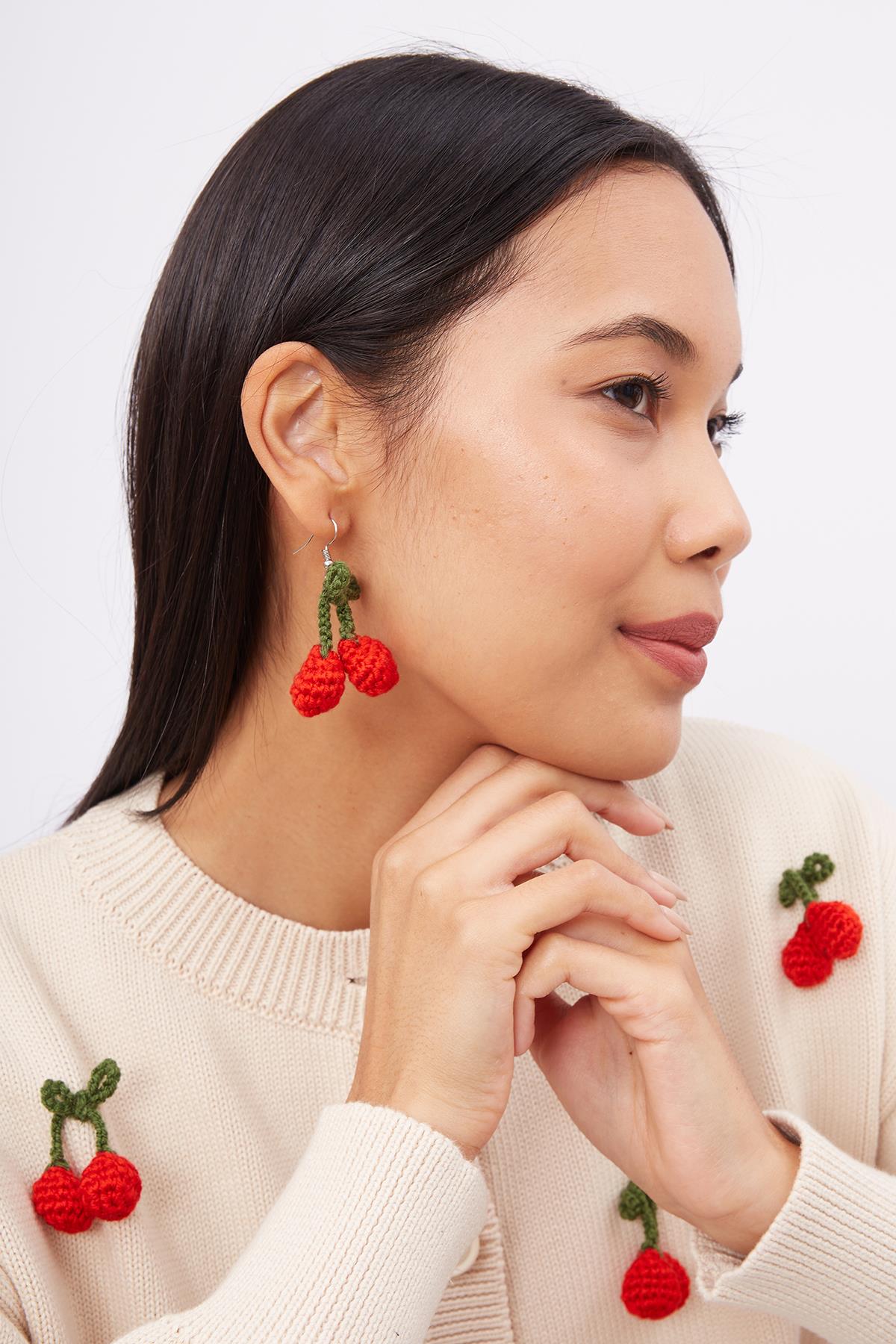 Peraluna-Cherry Earrings El Yapımı Kiraz Küpe Kırmızı-Küpe-4-fleurdirect.live
