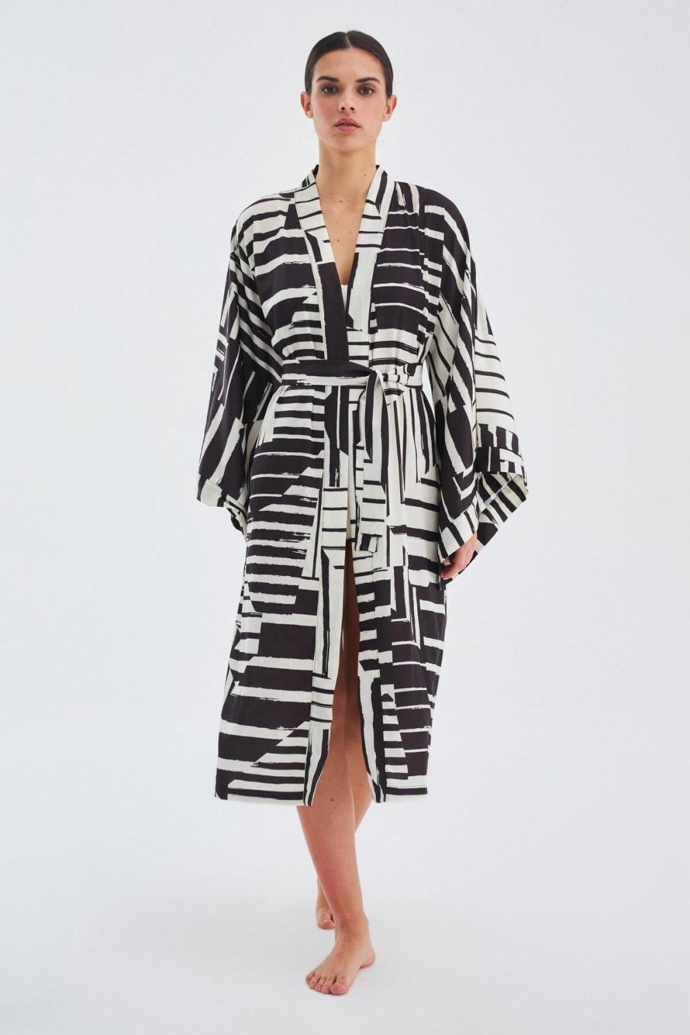 Peraluna-Hanita Geometrik Desenli 120 Cm Saten Yazlık Kadın Kimono-Kimono-3-fleurdirect.live