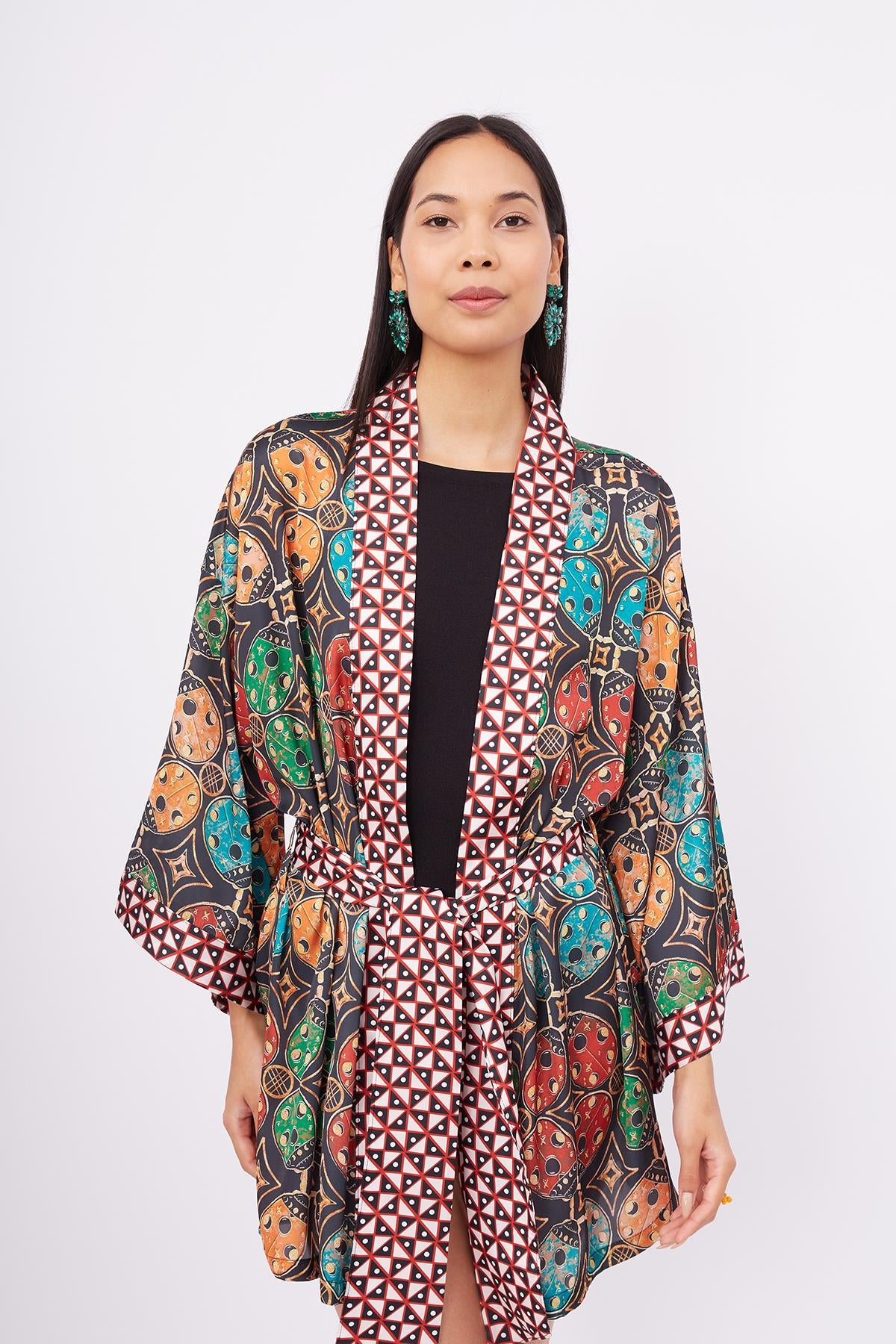 Peraluna-Ladybug Short Kimono Uğur Böceği Baskılı Kısa Saten Kadın Kimono çok Renkli-Kimono-2-fleurdirect.live