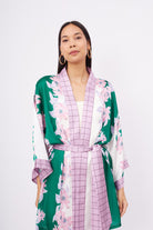 Peraluna-Lilac Charm Short Kimono çiçek Baskılı 90 Cm Saten Kısa Kadın Kimono Yeşil/Pembe-Kimono-2-fleurdirect.live